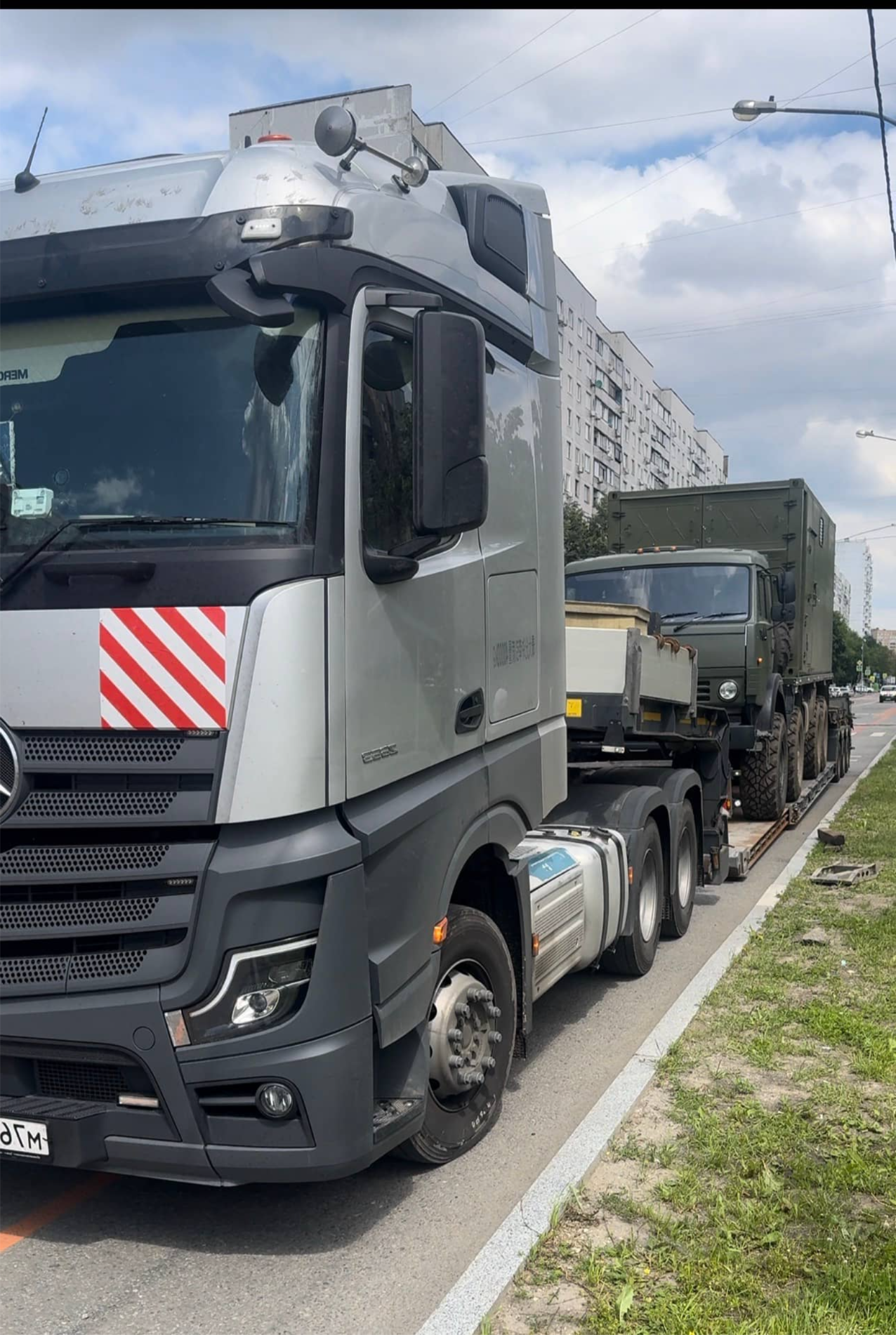 Перевозка военной техники